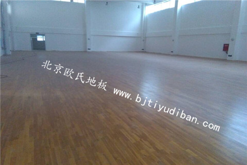 成都萬圣小學運動木地板