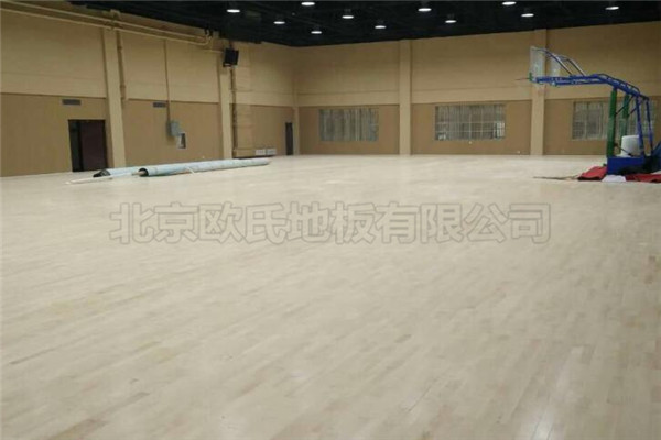 體育地板購買 體育地板購買