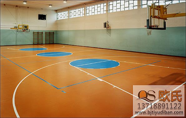 體育木地板