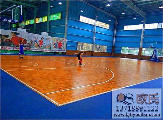 楓木運(yùn)動(dòng)地板的材料有哪些