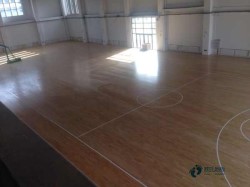 松木體育地板保養方法