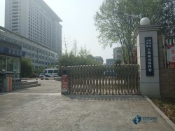 大學籃球運動木地板怎樣保養