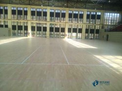 學校俄勒岡松舞臺運動木地板施工步驟